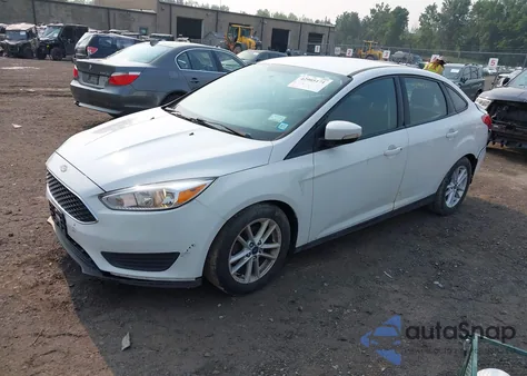 2016 Ford Focus Se z USA, uszkodzony, nr VIN 1FADP3F2XGL377974